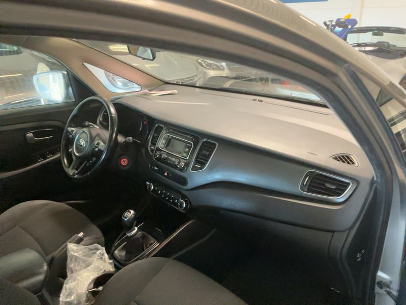 Kia Carens 1.6 GDI Active 2016 – снимка 12