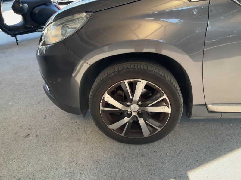 Peugeot 2008 1.6 e-HDi Feline Titane 2013 – снимка 3