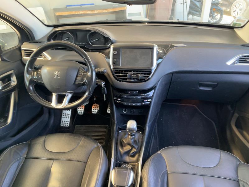 Peugeot 2008 1.6 e-HDi Feline Titane 2013 – снимка 17