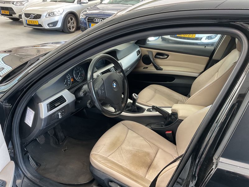 BMW 3er 318i 2011 – снимка 3