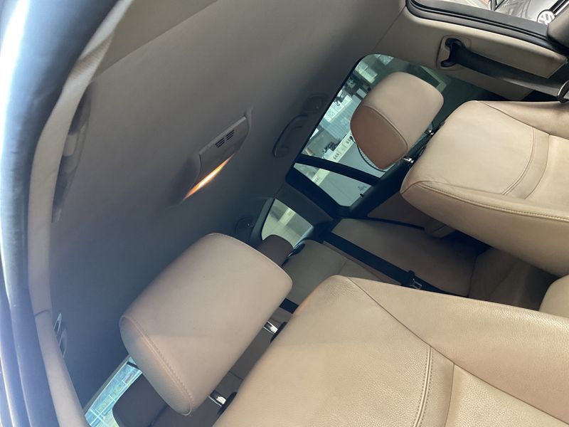 BMW 3er 318i 2011 – снимка на щета
