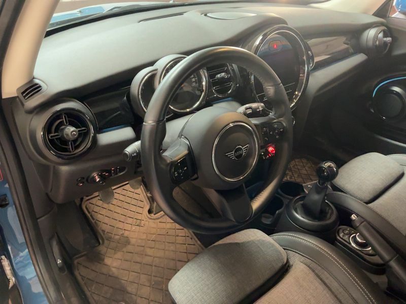 MINI Cooper Classic Trim 2022 – снимка 17