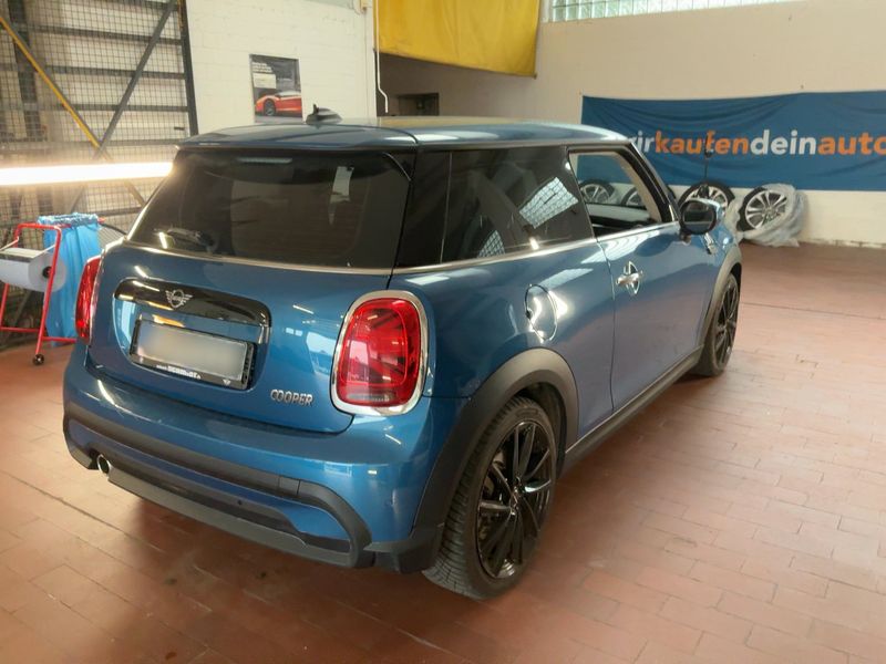 MINI Cooper Classic Trim 2022 – снимка 8