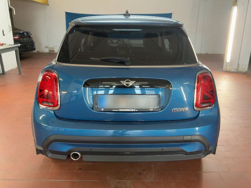 MINI Cooper Classic Trim 2022 – снимка 7