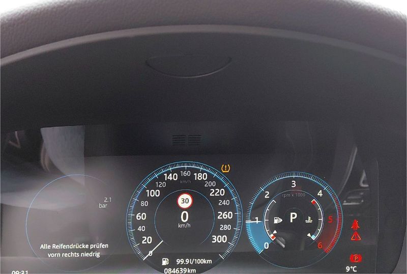 Jaguar XF 25d R-Sport AWD 2018 – снимка 18