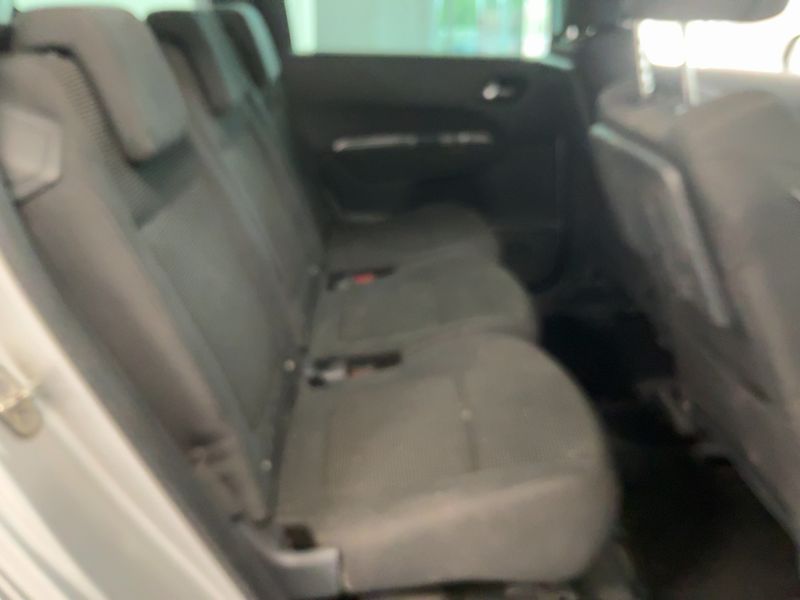 Peugeot 5008 1.6 Blue-HDi Allure 2016 – снимка 14