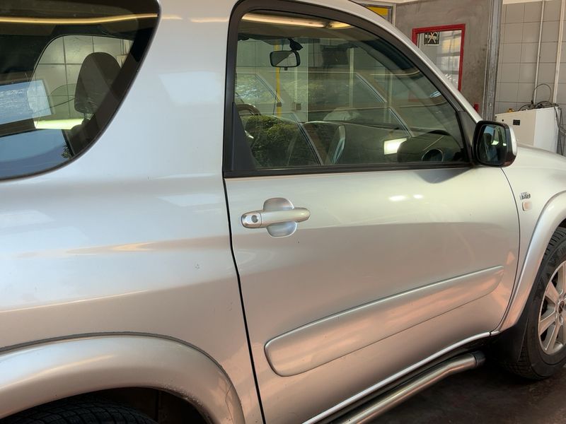 Toyota RAV 4 2.0 D-4D 4x4 2005 – снимка 10