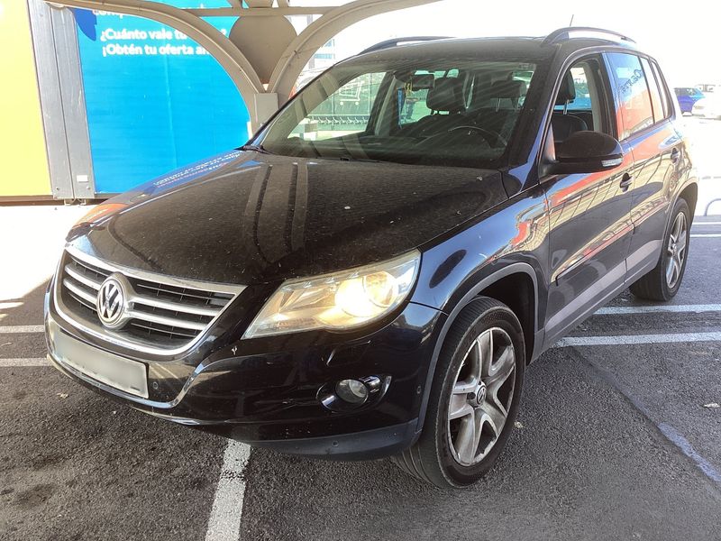 Volkswagen Tiguan 2.0 TDI Track & Field 4Motion 2011