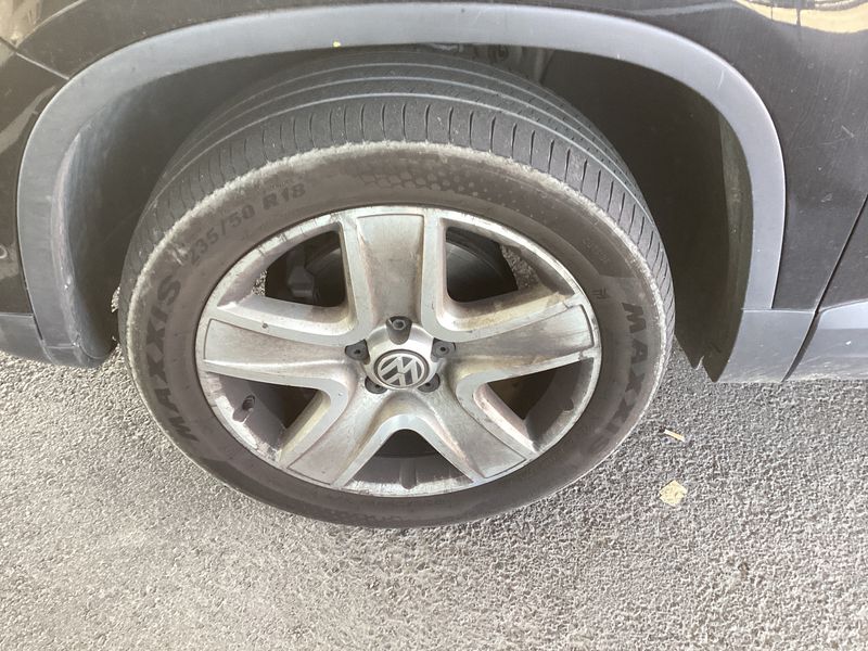 Volkswagen Tiguan 2.0 TDI Track & Field 4Motion 2011 – снимка 3