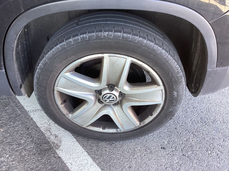 Volkswagen Tiguan 2.0 TDI Track & Field 4Motion 2011 – снимка 5