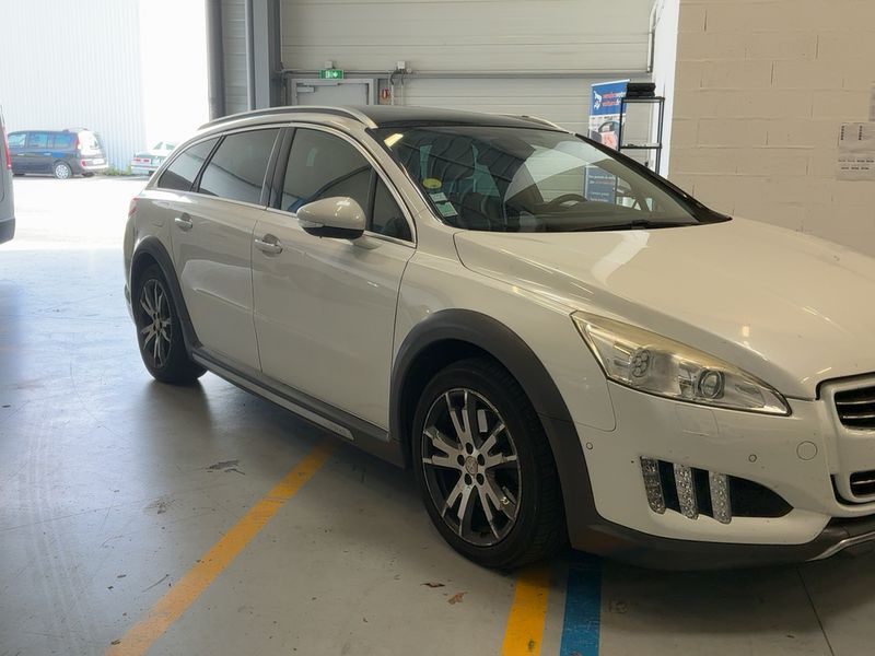 Peugeot 508 2.0 HDi Hybrid4 RXH 2012 – снимка 12