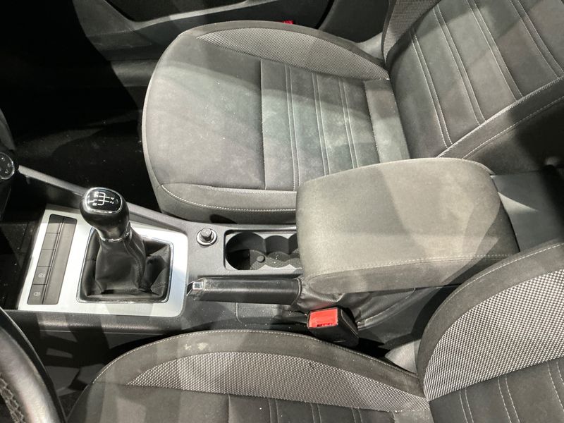 Skoda Octavia 1.6 TDI Ambition 2018 – снимка 27