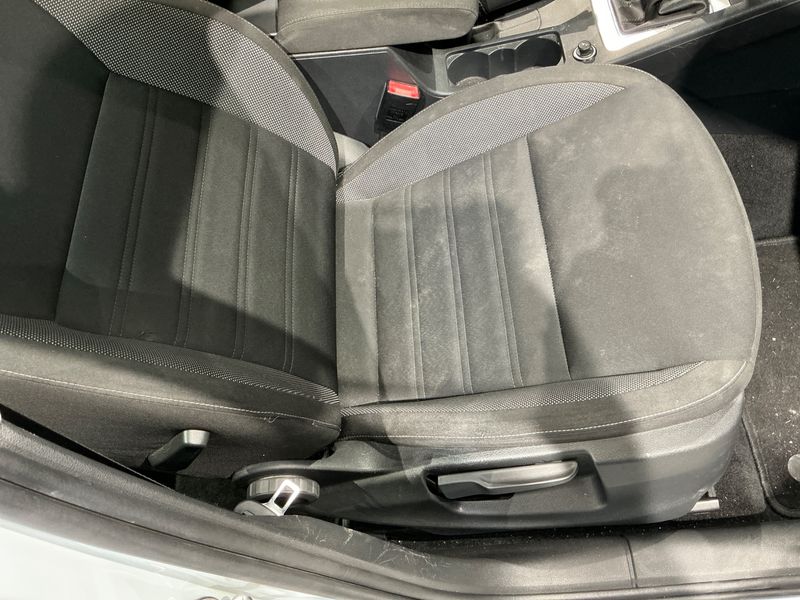 Skoda Octavia 1.6 TDI Ambition 2018 – снимка 31