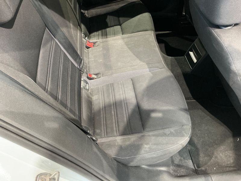 Skoda Octavia 1.6 TDI Ambition 2018 – снимка 30