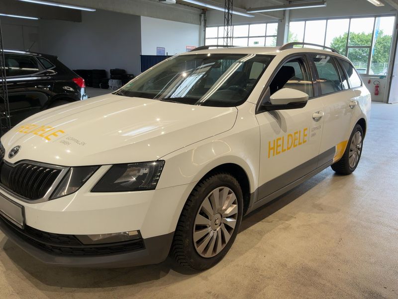 Skoda Octavia 1.6 TDI Ambition 2018 – снимка 2