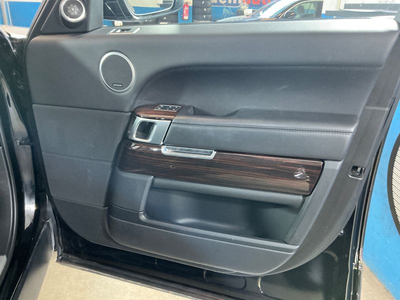 Land Rover Range Rover 4.4 SDI Vogue 2016 – снимка 35