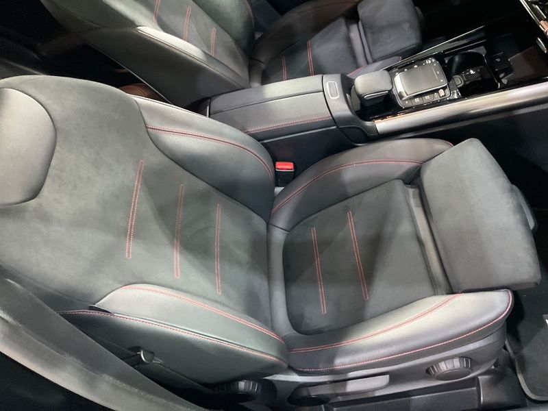 Mercedes-Benz GLA-Klasse GLA 200 d AMG Line 2021 – снимка 24