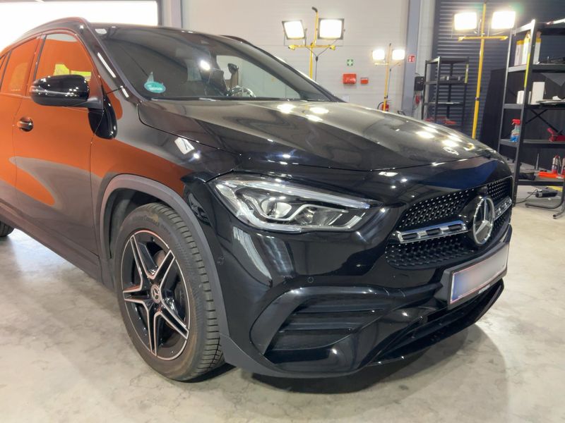 Mercedes-Benz GLA-Klasse GLA 200 d AMG Line 2021 – снимка 12