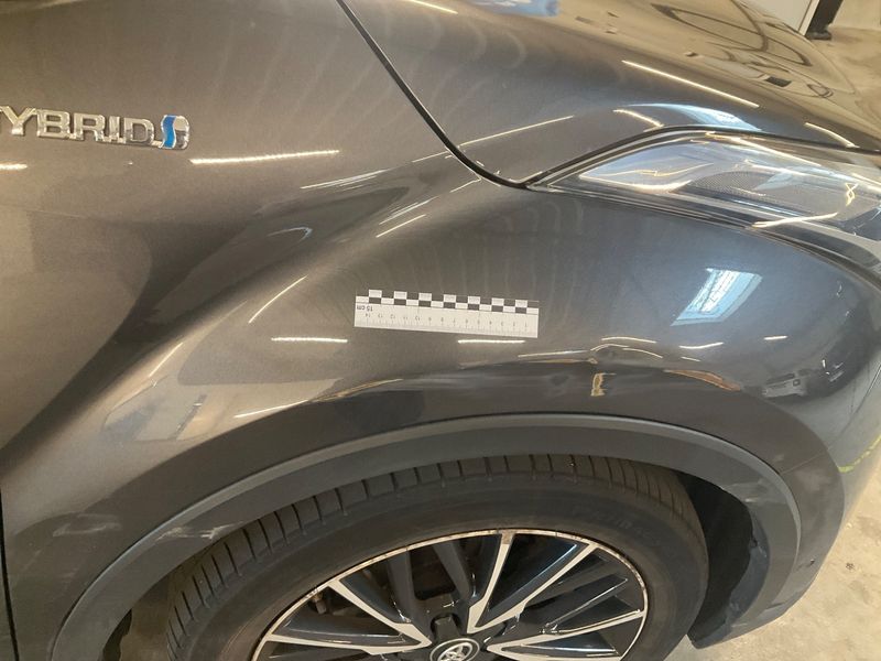Toyota C-HR 1.8 Hybrid Distinctive 2017 – снимка 22