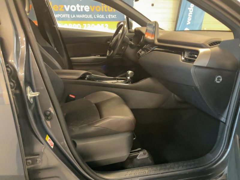 Toyota C-HR 1.8 Hybrid Distinctive 2017 – снимка 16