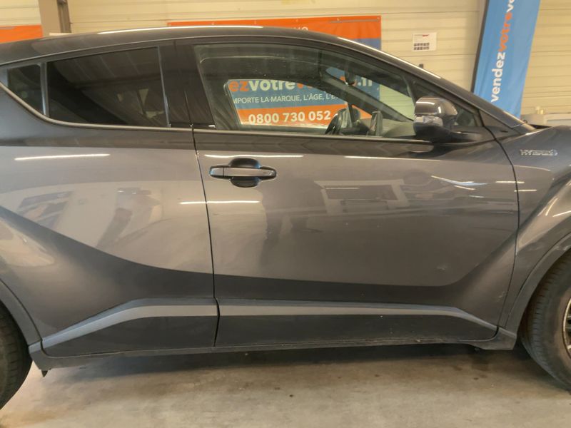 Toyota C-HR 1.8 Hybrid Distinctive 2017 – снимка 10