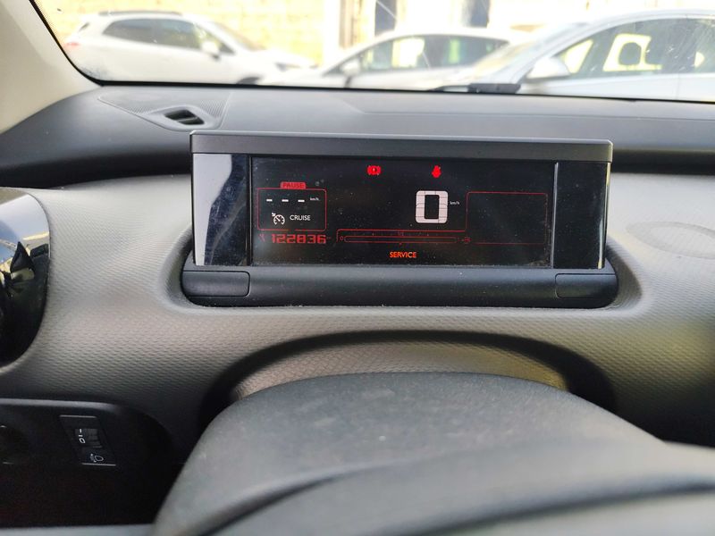 Citroen C4 Cactus 1.6 Blue-HDi Feel 2015 – снимка 12