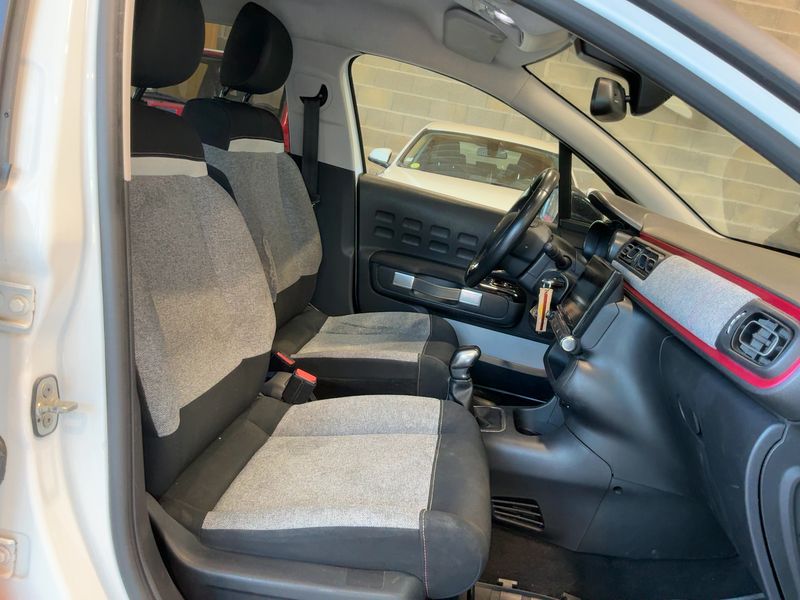 Citroen C3 1.2 PureTech Elle 2018 – снимка 16