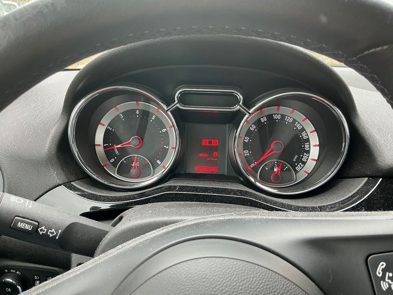 Opel Adam 1.2 Jam 2016 – снимка 19