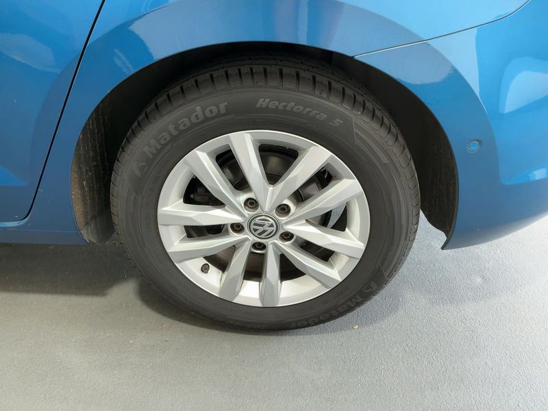 Volkswagen Touran 2.0 TDI Comfortline BlueMotion Tech 2016 – снимка 5