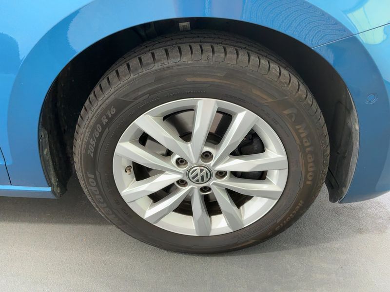 Volkswagen Touran 2.0 TDI Comfortline BlueMotion Tech 2016 – снимка 11