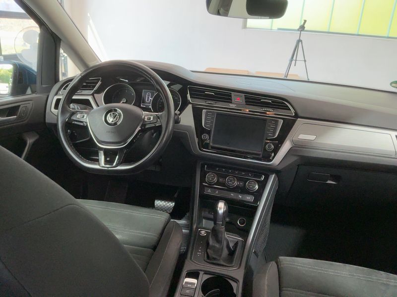 Volkswagen Touran 2.0 TDI Comfortline BlueMotion Tech 2016 – снимка 18