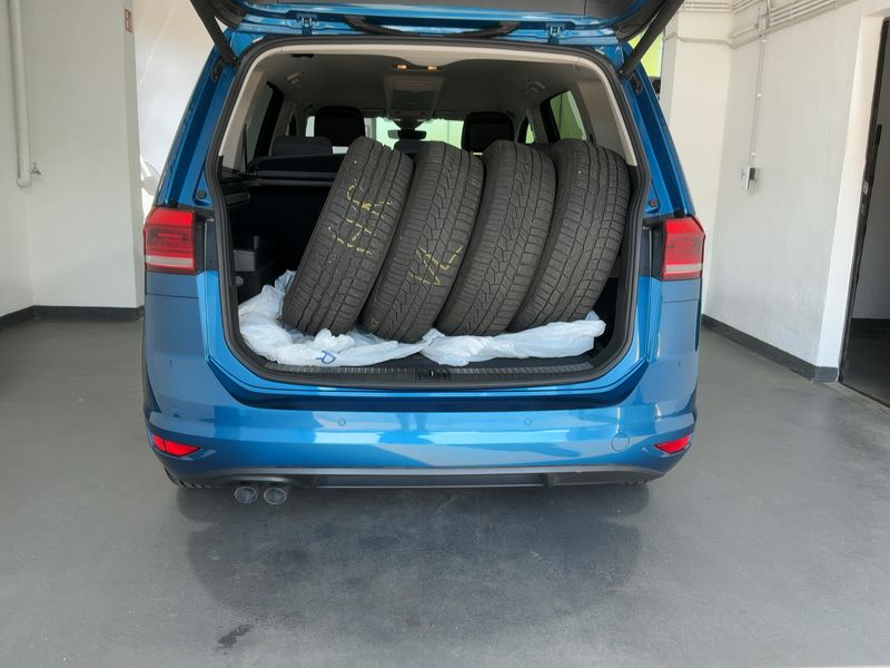 Volkswagen Touran 2.0 TDI Comfortline BlueMotion Tech 2016 – снимка 16