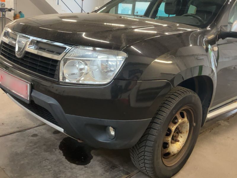 Dacia Duster 1.6 Prestige 4x2 2011 – снимка 2