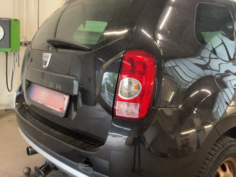 Dacia Duster 1.6 Prestige 4x2 2011 – снимка 8