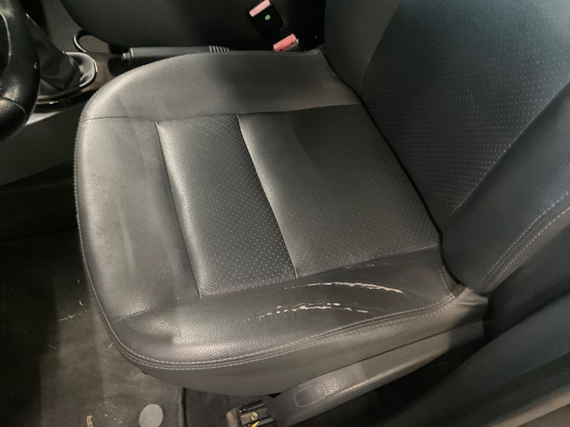 Dacia Duster 1.6 Prestige 4x2 2011 – снимка 28