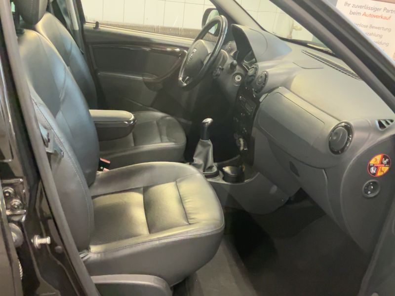 Dacia Duster 1.6 Prestige 4x2 2011 – снимка 17