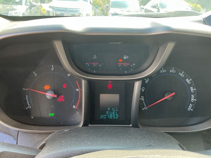 Chevrolet Orlando 2.0 Diesel LT 2012 – снимка 4