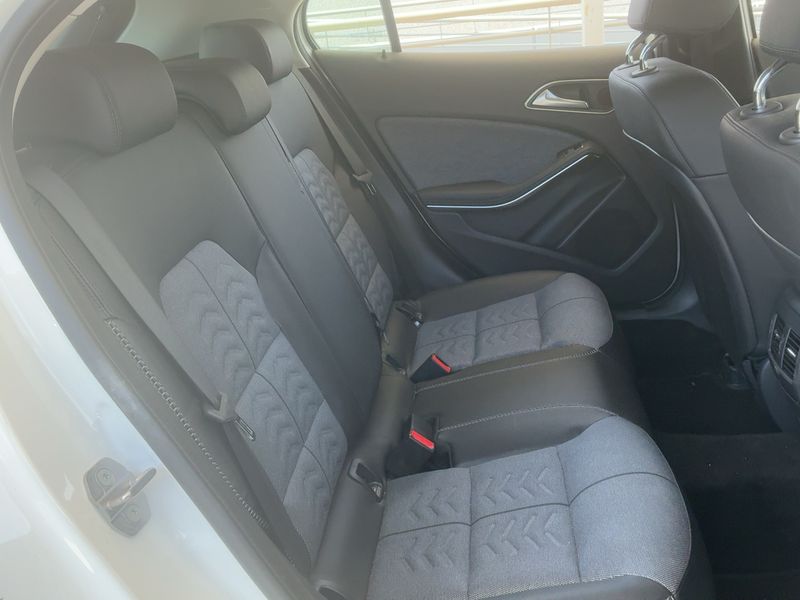 Mercedes-Benz GLA-Klasse GLA 220 4Matic Style 2019 – снимка 19