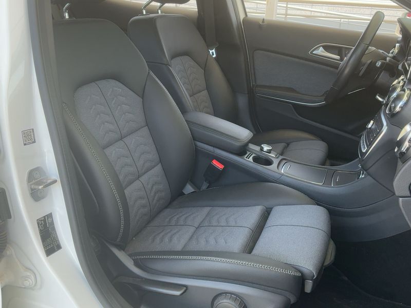 Mercedes-Benz GLA-Klasse GLA 220 4Matic Style 2019 – снимка 16