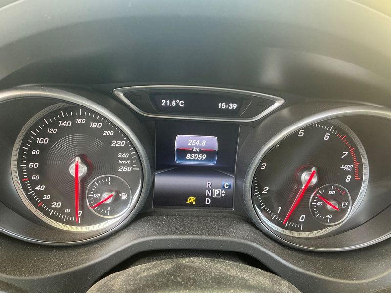 Mercedes-Benz GLA-Klasse GLA 220 4Matic Style 2019 – снимка 18