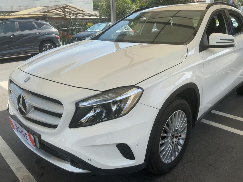Mercedes-Benz GLA-Klasse GLA 220 4Matic Style 2019 – снимка 2