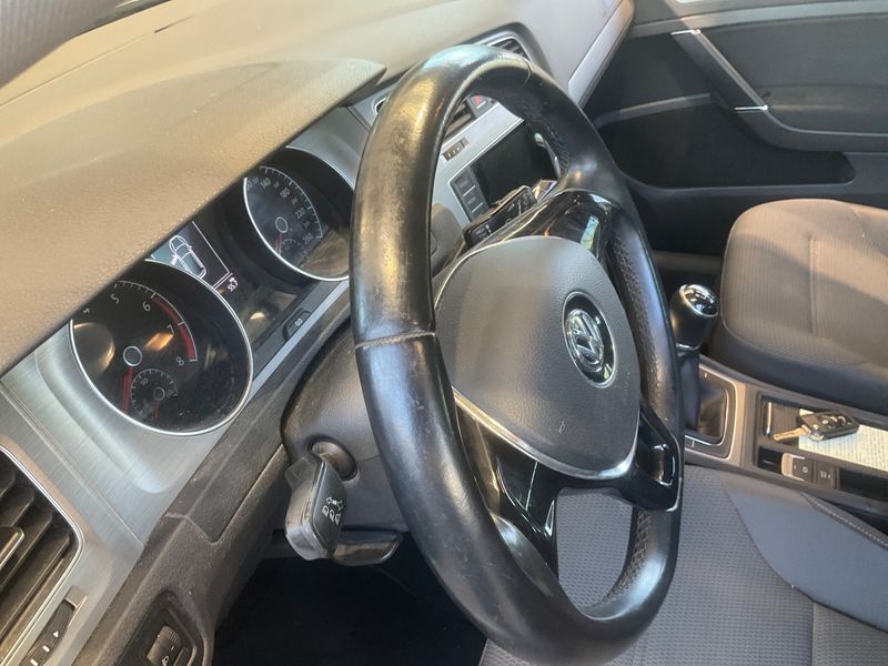 Volkswagen Golf VII 1.2 TSI Comfortline BlueMotion Tech 2014 – снимка 26