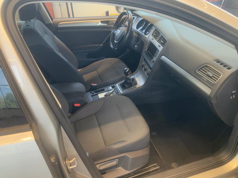 Volkswagen Golf VII 1.2 TSI Comfortline BlueMotion Tech 2014 – снимка 16