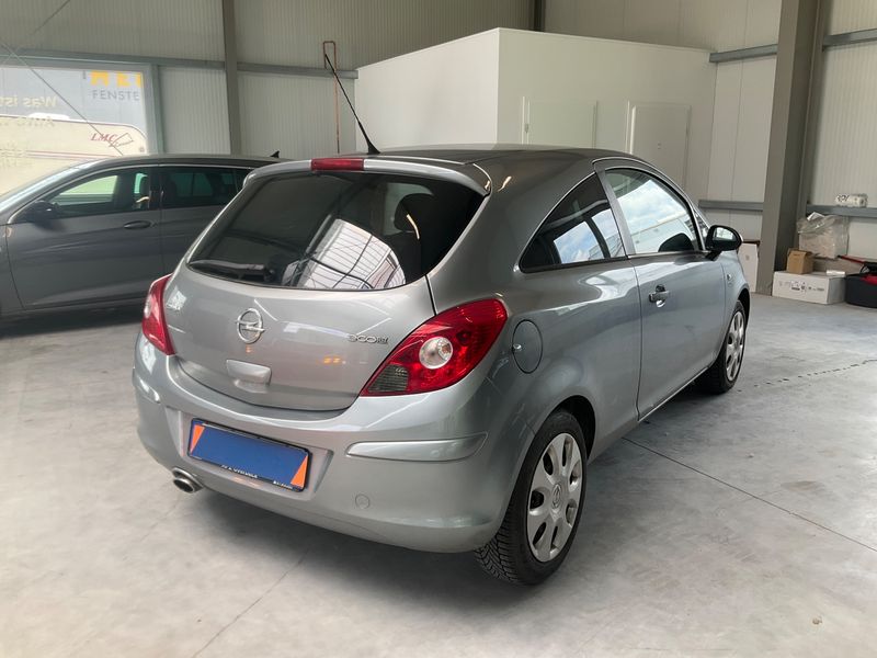 Opel Corsa 1.2 150 Jahre Opel 2012 – снимка 2