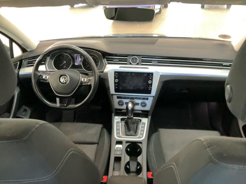 Volkswagen Passat 2.0 TDI Comfortline BlueMotion Tech 2018 – снимка 17