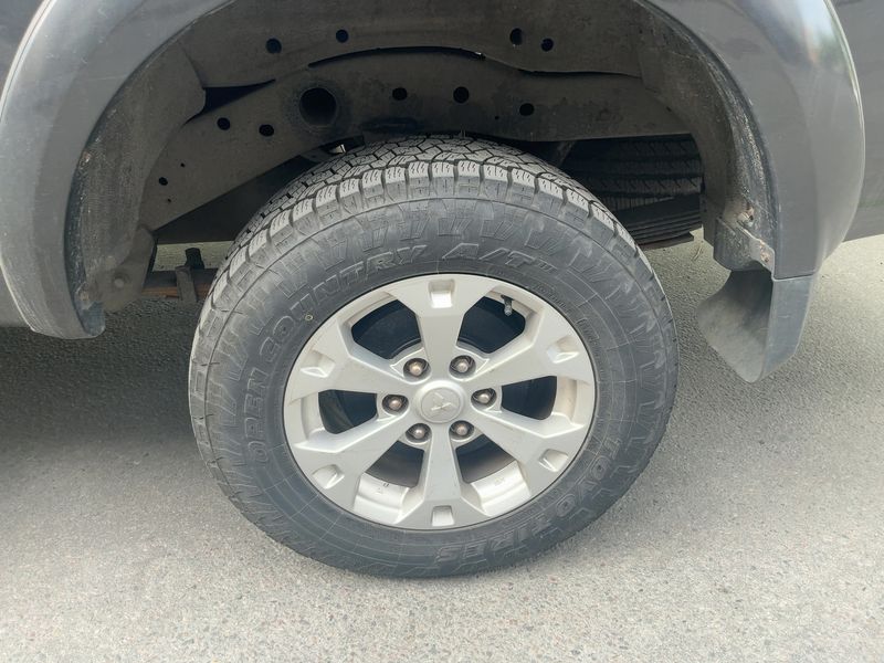 Mitsubishi L 200 2.5 DI-D Intense Doppelkabine 4WD 2010 – снимка 5