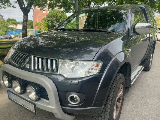 Mitsubishi L 200 2.5 DI-D Intense Doppelkabine 4WD 2010 – снимка 1