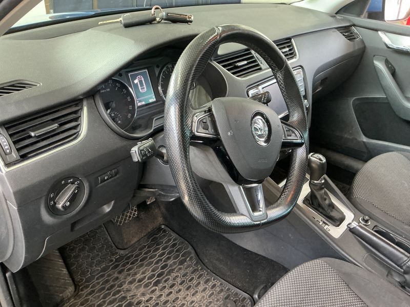 Skoda Octavia 2.0 TDI Ambition 2015 – снимка 32