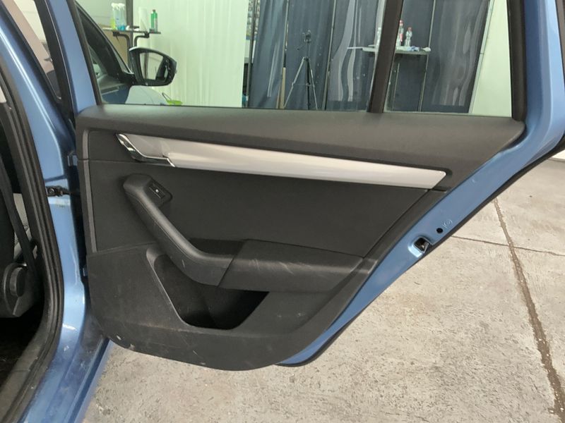 Skoda Octavia 2.0 TDI Ambition 2015 – снимка 28