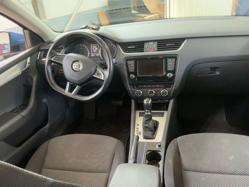 Skoda Octavia 2.0 TDI Ambition 2015 – снимка 17